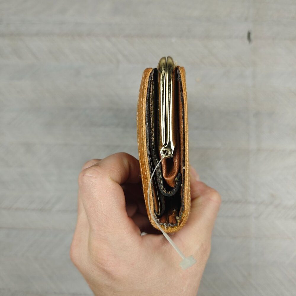 Vintage Suede Genuine Leather Wallet Checkbook Clutch Gold Trim Kisslock NEW - Picture 8 of 9